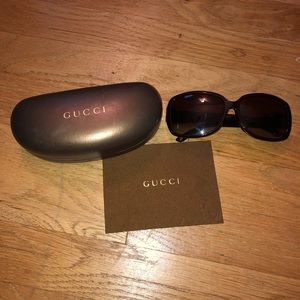 Women’s Gucci sunglasses